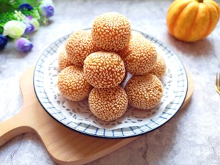 18、南瓜芝麻球,忍不住想多拍几张。