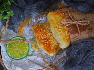 11、豆沙酥饼,超级酥，酥到掉渣，层次分明