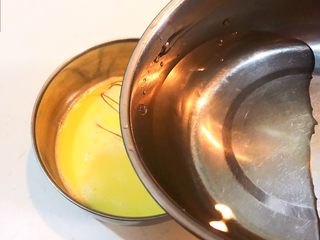 9、家常海参蒸蛋,加入200ml冷水，水与鸡蛋的比例是1：1