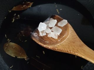 9、酱鸭腿,还有冰糖。