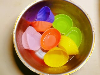 11、山药红枣糕,糕模准备好