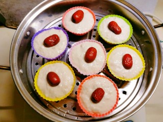 13、山药红枣糕,最上面再放一颗红枣