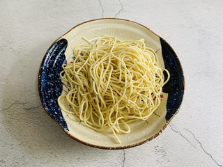 2、排骨焖面,碱面