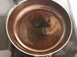 13、换个姿势吃汤圆 蛋抱汤圆,炒锅烧刷一层玉米油