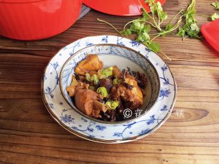 15、小鸡炖蘑菇,完成。