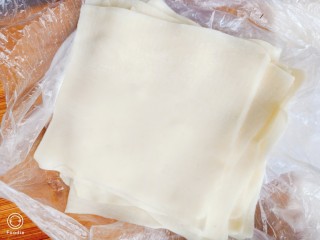 7、菠萝酱三角包,备好混沌皮