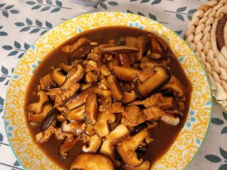 13、香菇肉片,完工✅