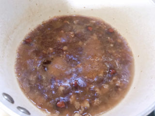 5、臊子面,适量清水