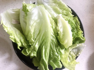 9、臊子面,生菜洗干净备用