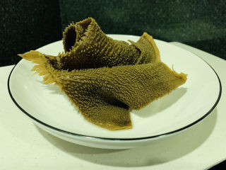 9、爆炒牛百叶,捞出；