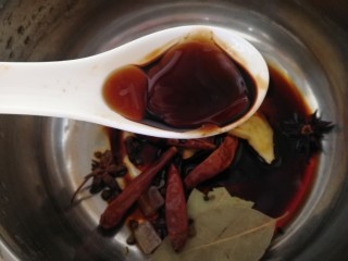 9、麻辣鸭脖,加蚝油。