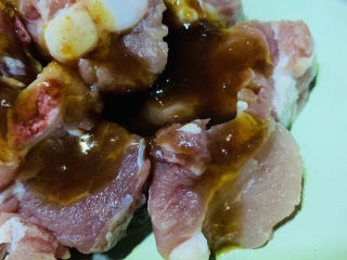 3、孜然排骨,加烤肉酱