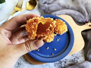 16、脆皮空心南瓜球,个个空心，非常好吃