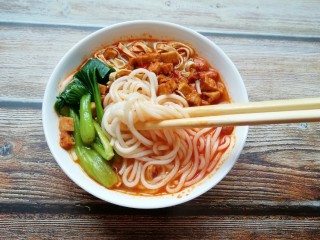 13、骨汤米线,好香啊!