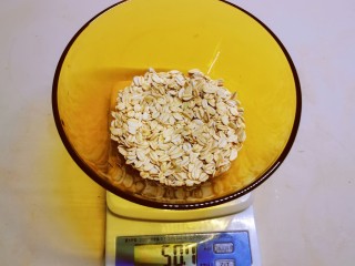 2、苹果饼,麦片称重