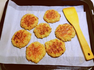 16、苹果饼,取出 稍稍凉一凉