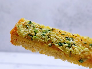 16、蒜香全麦吐司条,我要开动喽～一盘一会儿被我吃完了！