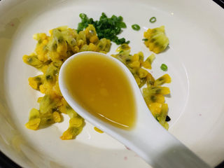 11、无骨鸡爪,加芝麻油