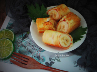 13、香蕉土司卷,煎好的面包卷就似西多士