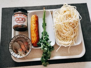 1、沙茶面,食材准备好