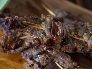 14、自制烤沙爹牛肉串，撸串在家撸！,家庭BBQ走一波！