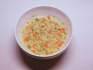 11、鲜虾饼,调成糊状备用