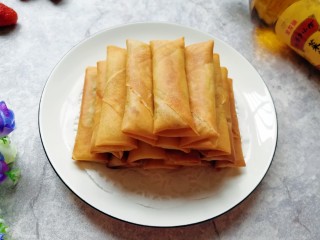 20、炸春卷,宝贝说下次再多做一些，不够吃。