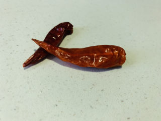 9、香辣卤鸡爪,辣椒2个;