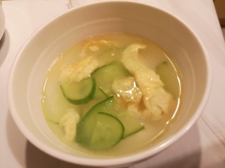 12、黄瓜煎蛋汤,煮好盛出。