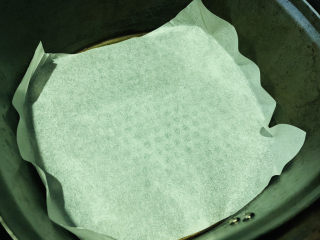 14、蒜香烤排骨,空气炸锅,垫上油纸