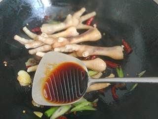 8、香辣卤鸡爪,两勺生抽