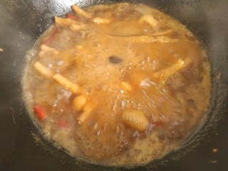 14、香辣卤鸡爪,大火烧开转中火