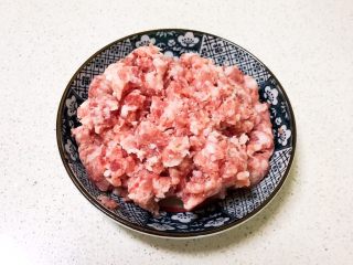 1、猪肉甜玉米馅抄手,猪肉馅