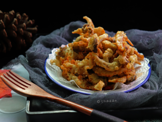 12、酥炸蘑菇,平菇热量低，好吃到根本停不下来，