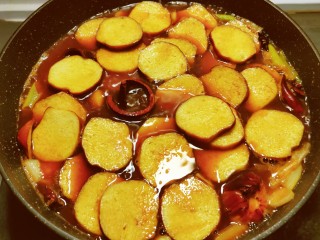 13、卤素鸡,烧开后 转中小火卤制