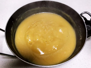 7、芸豆糕,翻炒均匀