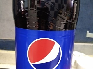 3、可乐鸡翅,准备好可乐