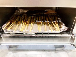 10、意大利风味烤虾,送进烤箱200度烤20分钟