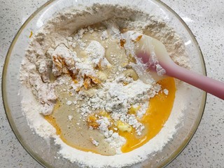 4、南瓜发糕,所有材料混合