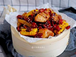 17、干锅鸡腿,哪怕新手也能在请客聚会时端出一道让众人惊艳的干锅鸡