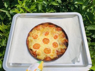 21、秀气番茄脆底披萨,还行。