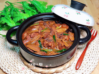 18、姜母鸭,一锅温而不燥的姜母鸭就上桌了！