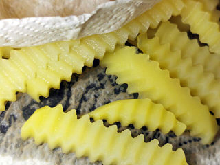 20、土豆炒肉丝,吸干水份