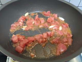 5、西红柿面疙瘩,炒匀