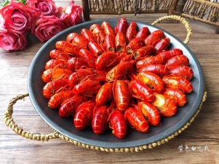 11、麻辣小龙虾,成品图三
