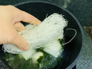 11、海带冬瓜汤,加粉丝；