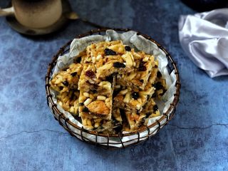 21、外酥内软的香甜干果萨琪玛,成品图