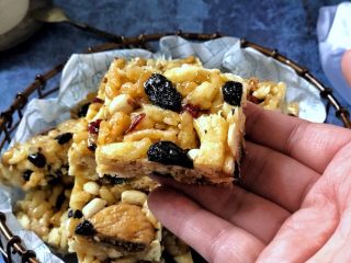 24、外酥内软的香甜干果萨琪玛,成品图