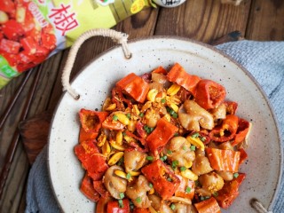 12、干煸肥肠,成品。