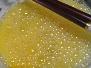 3、冬瓜饺子,鸡蛋打散